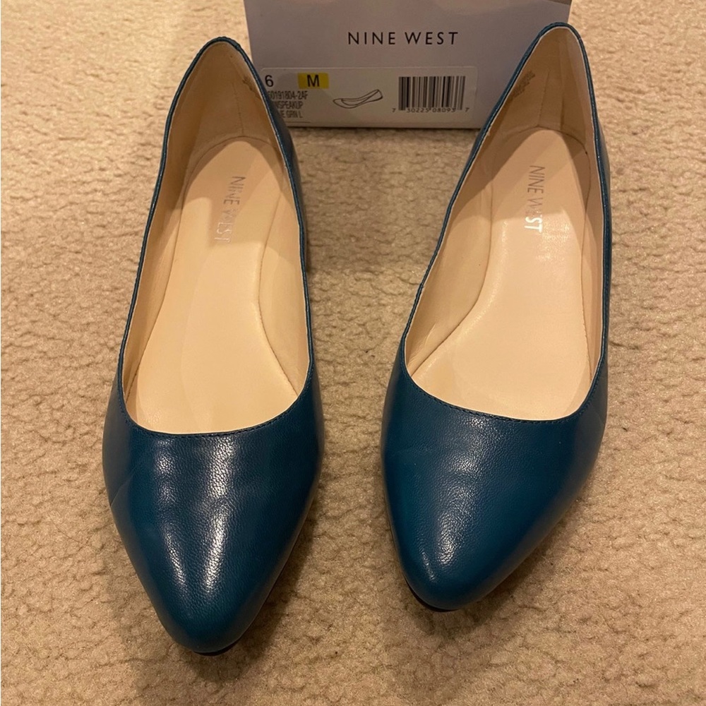Nine West Speakup Flats Size 6 in Blue Green/Dark Teal